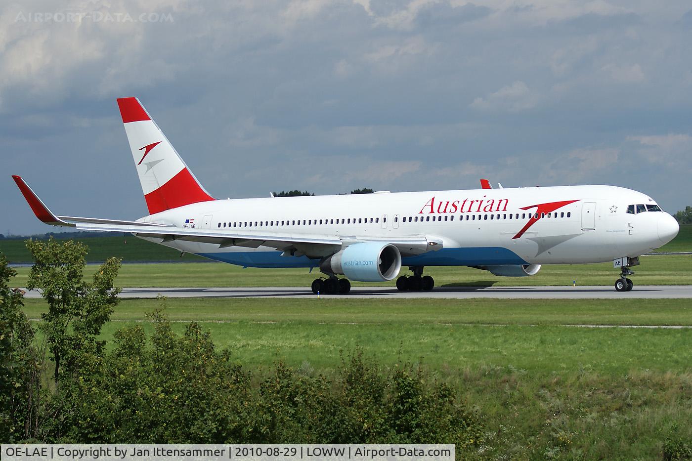OE-LAE, 2000 Boeing 767-3Z9/ER C/N 30383, AUA @ VIE
