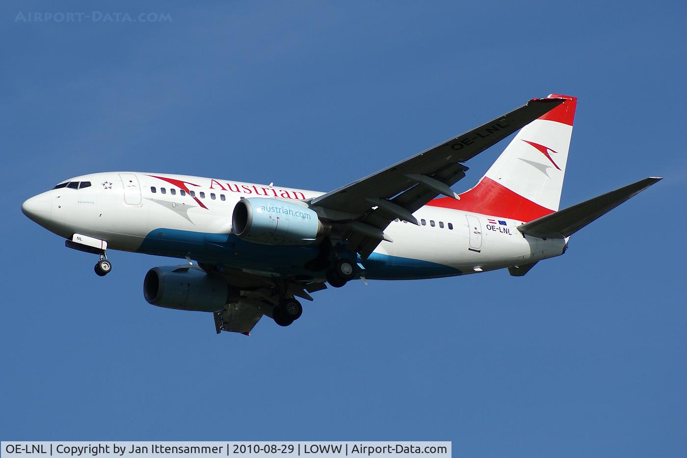 OE-LNL, 2000 Boeing 737-6Z9 C/N 30137, AUA @ VIE