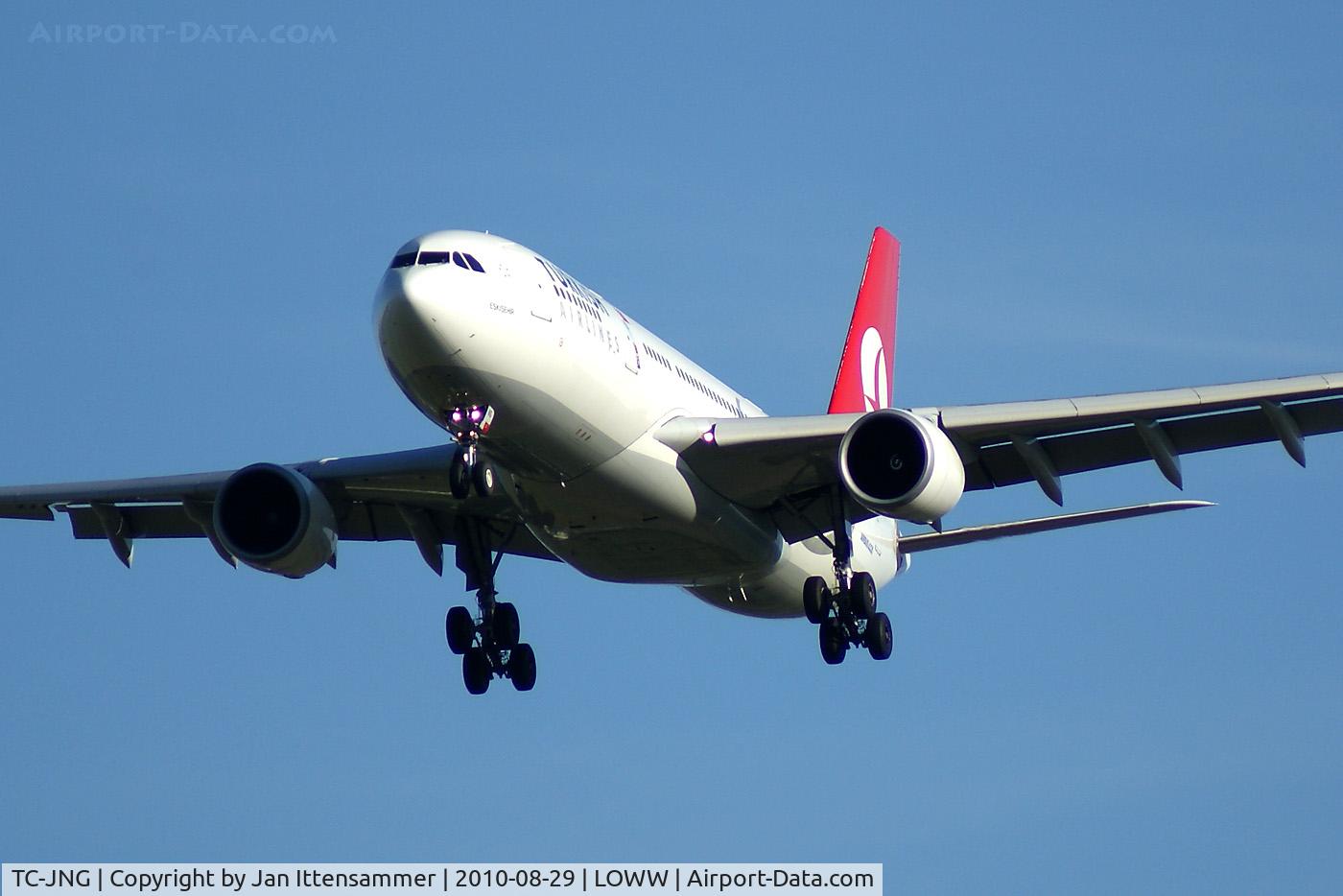 TC-JNG, 2002 Airbus A330-202 C/N 504, Turkish @ VIE