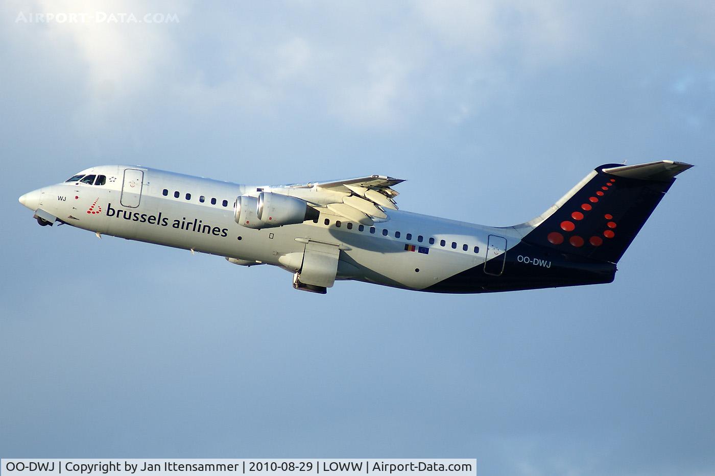 OO-DWJ, 1999 British Aerospace Avro 146-RJ100 C/N E3355, SN Brussels Airlines @ VIE