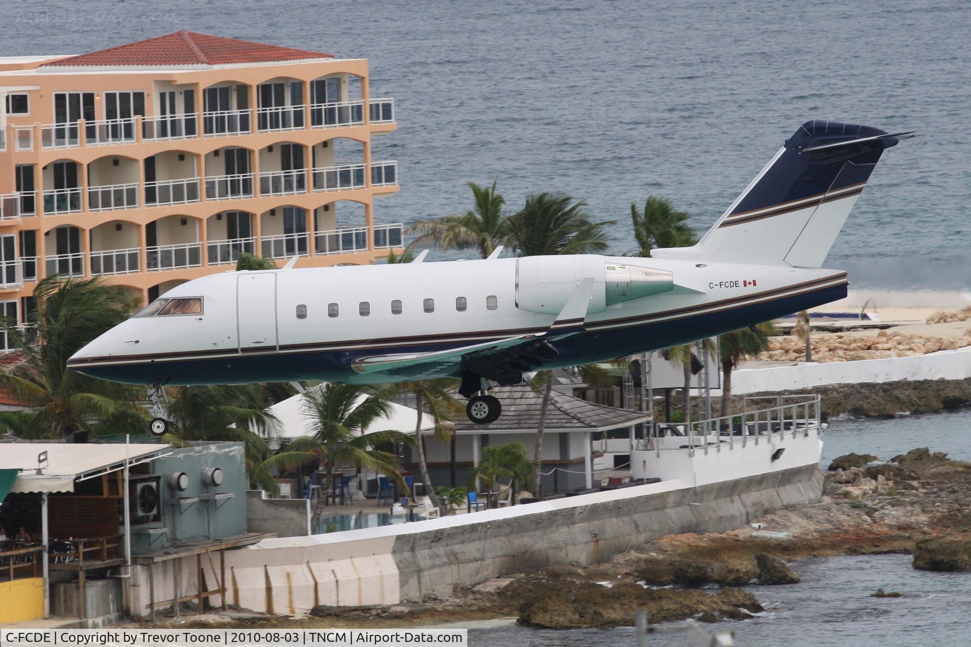 C-FCDE, 1998 Bombardier Challenger 604 (CL-600-2B16) C/N 5392, CL-600-2B16, c/n: 5392