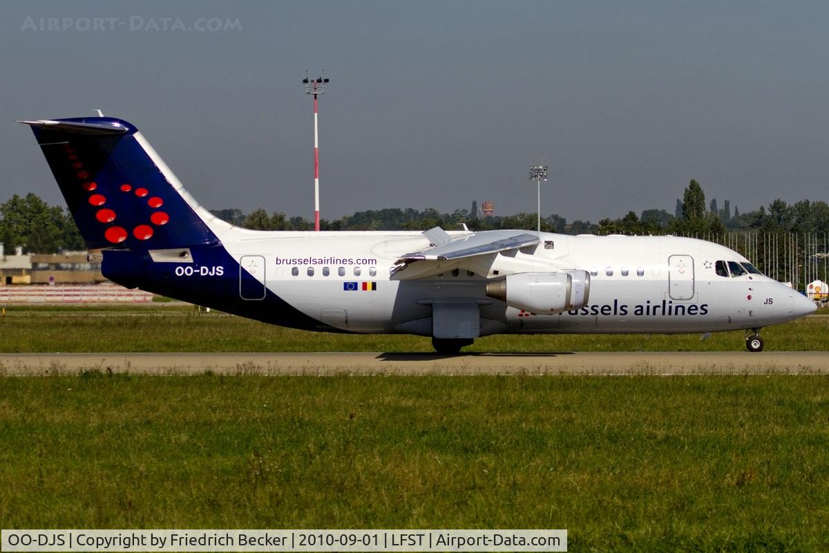 OO-DJS, 1996 British Aerospace Avro 146-RJ85 C/N E.2292, decelerating after touchdown
