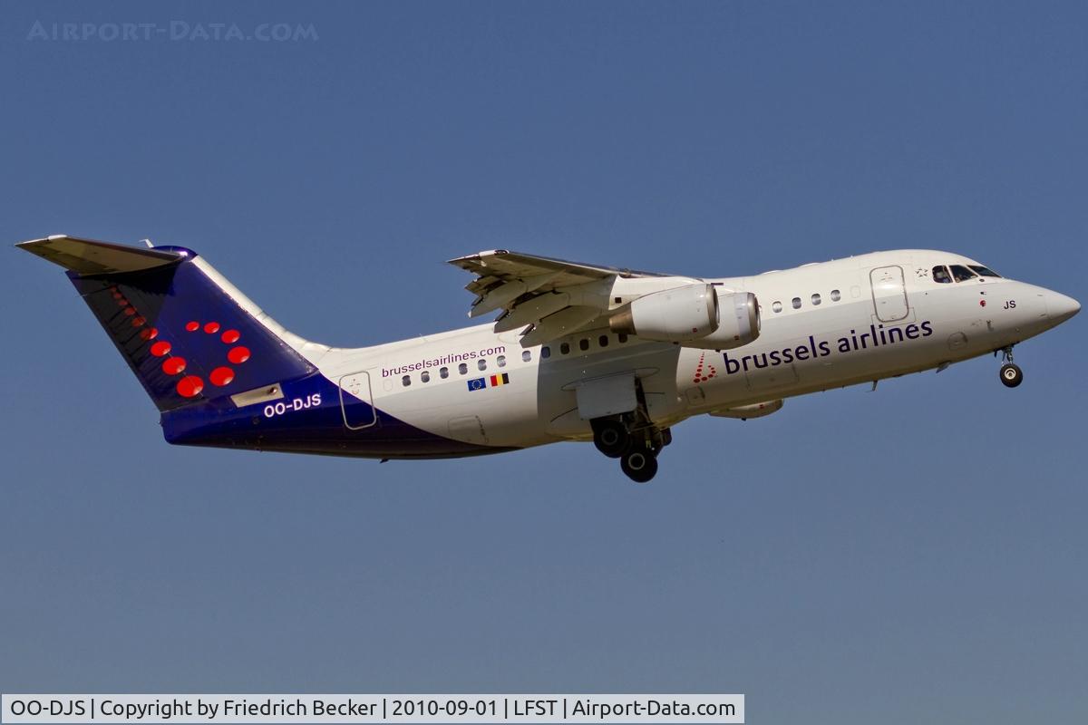 OO-DJS, 1996 British Aerospace Avro 146-RJ85 C/N E.2292, departure from Strasbourg