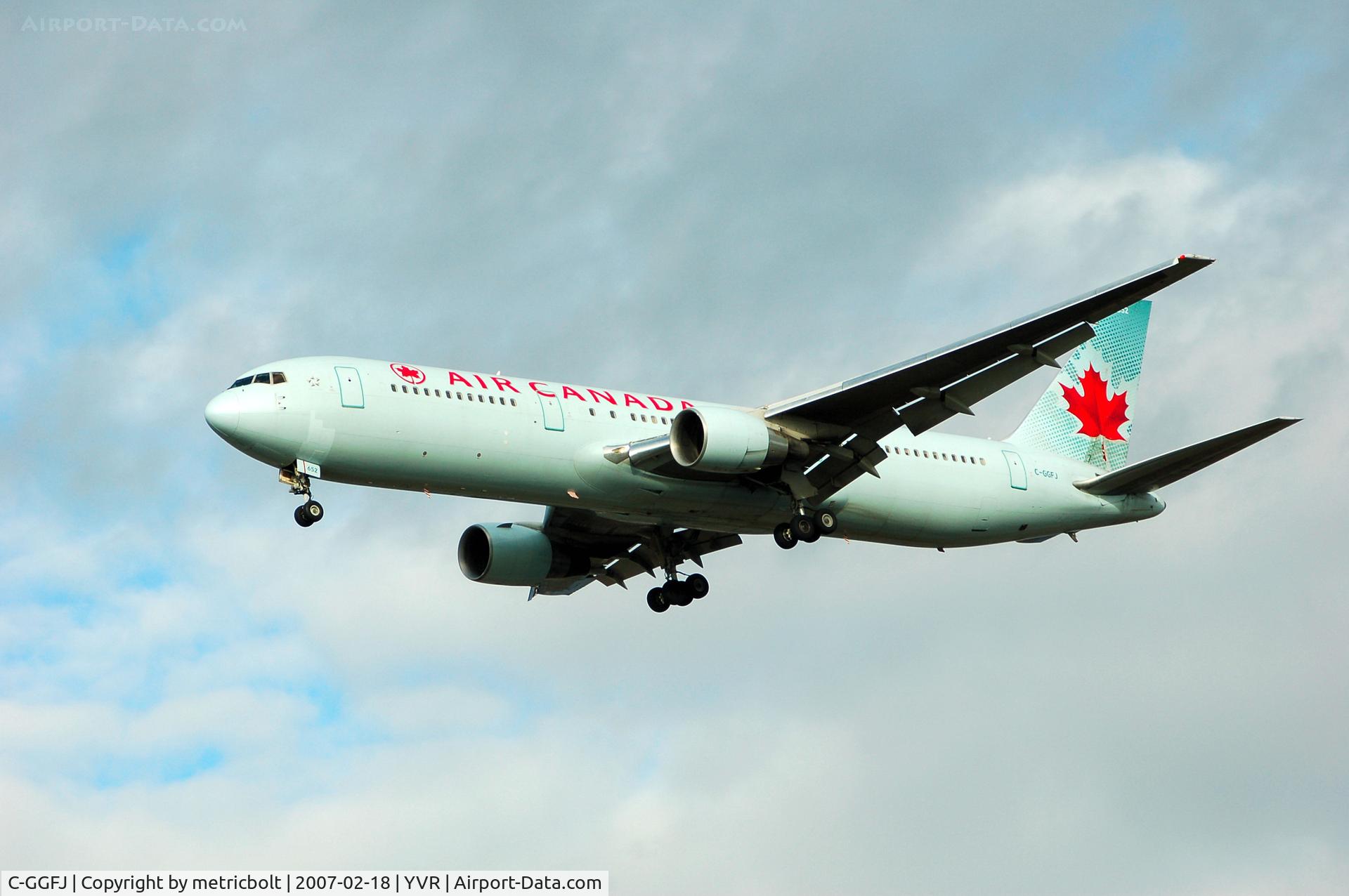 C-GGFJ, 1991 Boeing 767-3Y0/ER C/N 24952, Landing at YVR