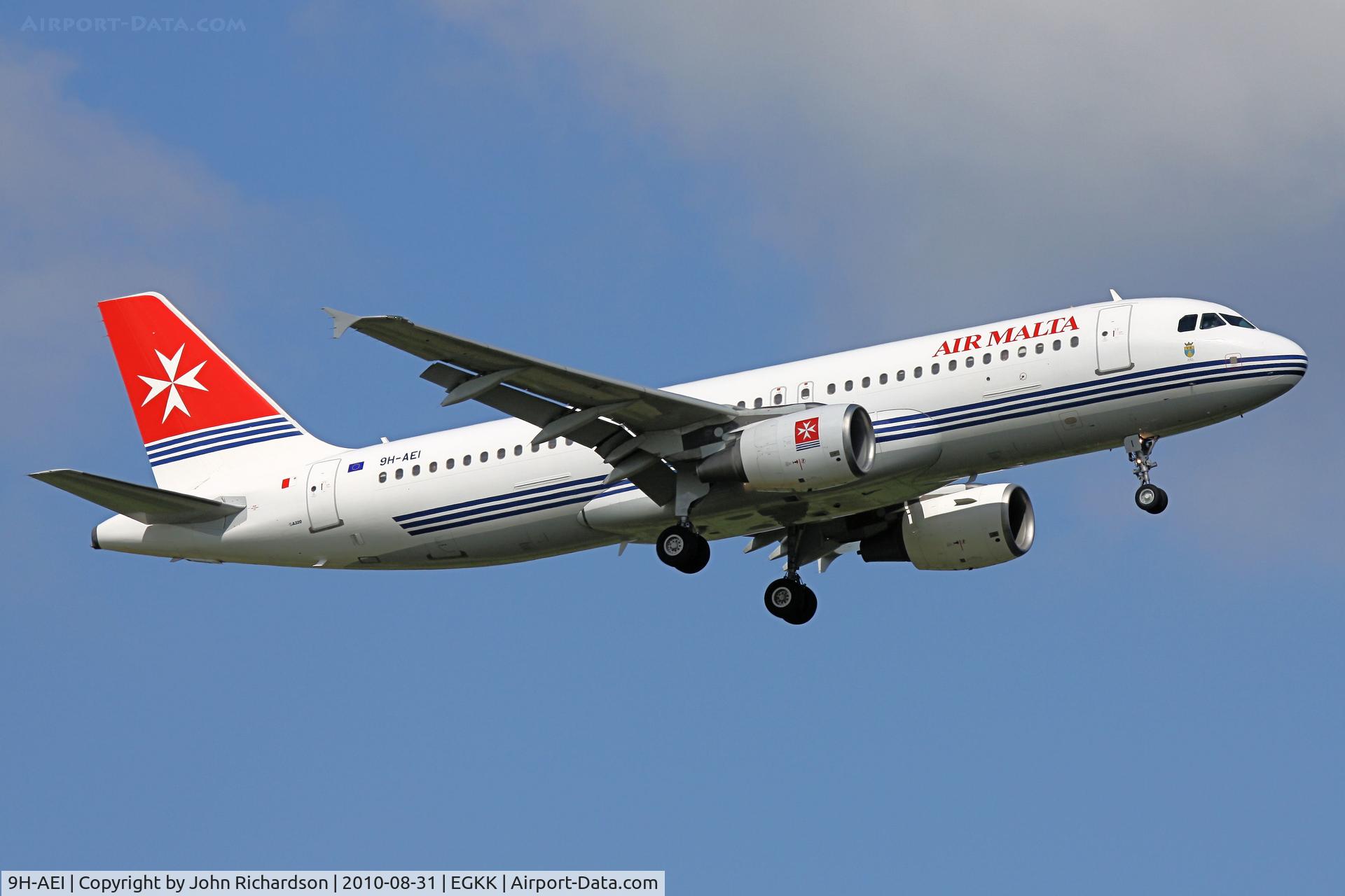 9H-AEI, 2004 Airbus A320-214 C/N 2189, Approach 08R