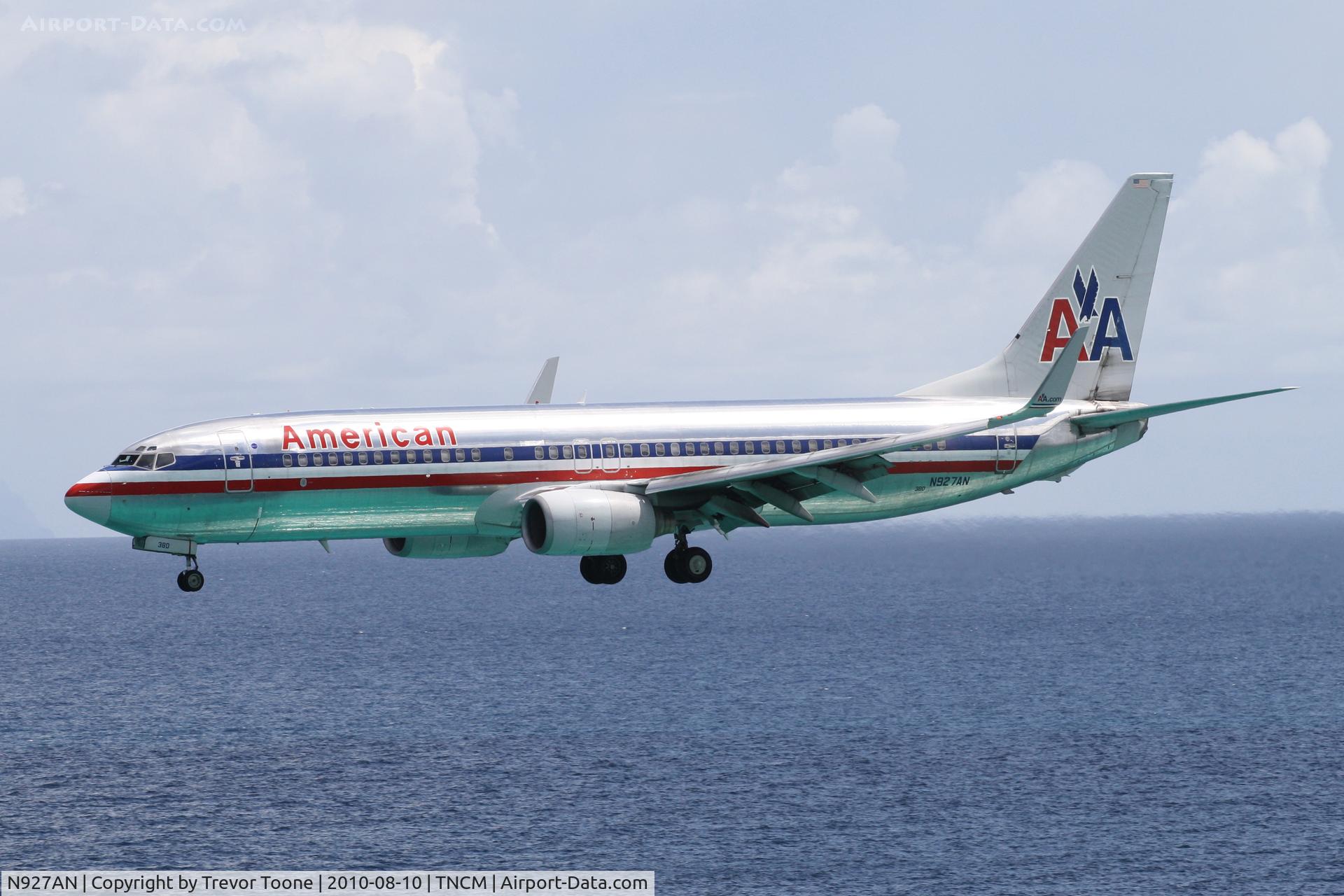 N927AN, 2000 Boeing 737-823 C/N 30077, Boeing 737-823, c/n: 30077