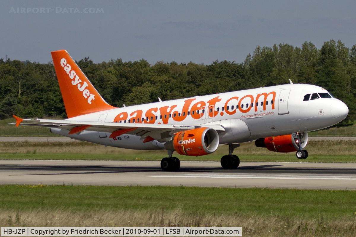 HB-JZP, 2005 Airbus A319-111 C/N 2427, decelerating after touchdown