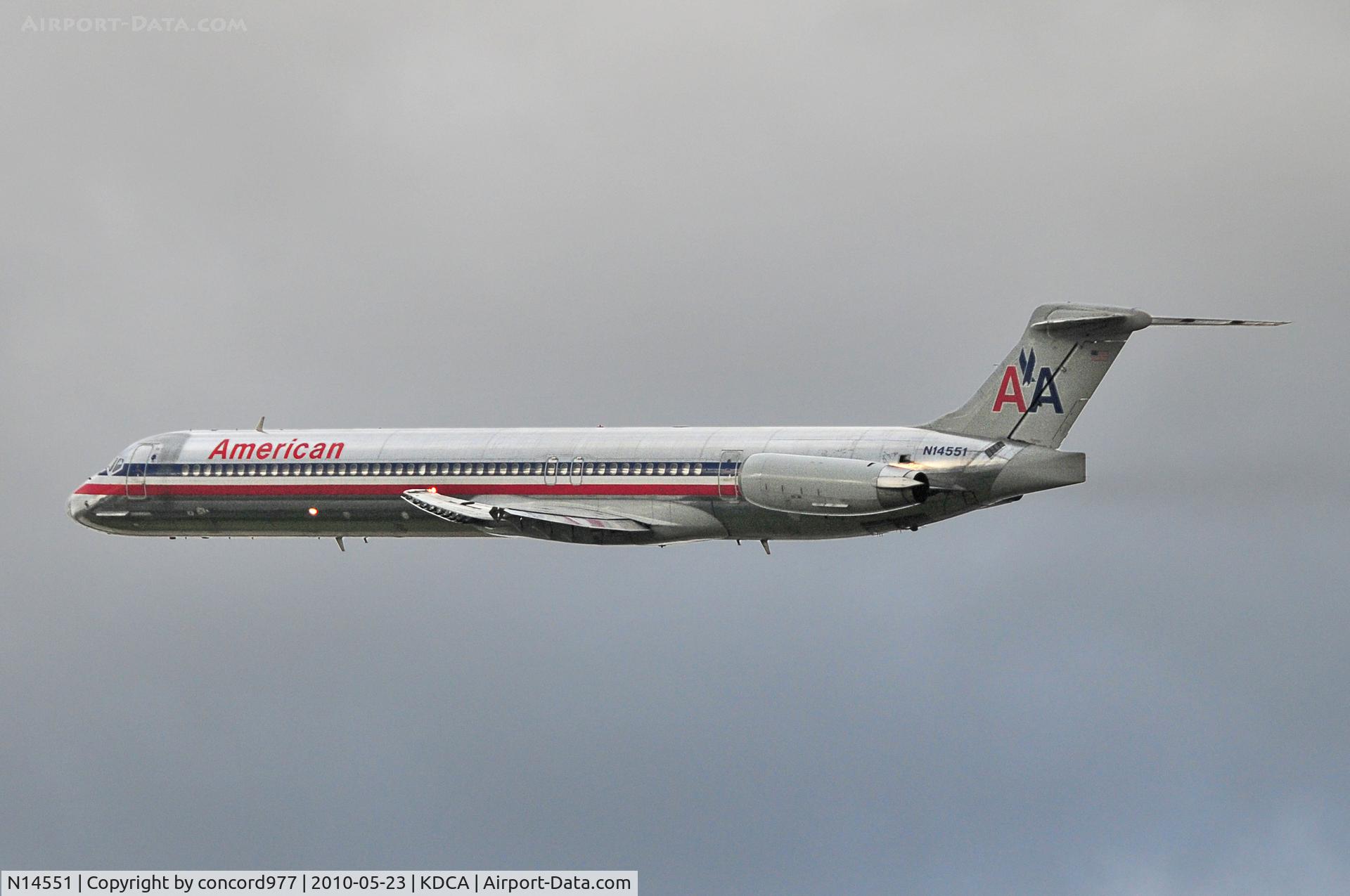 N14551, 1991 McDonnell Douglas MD-82 (DC-9-82) C/N 53033, KDCA.  5/23/3010.