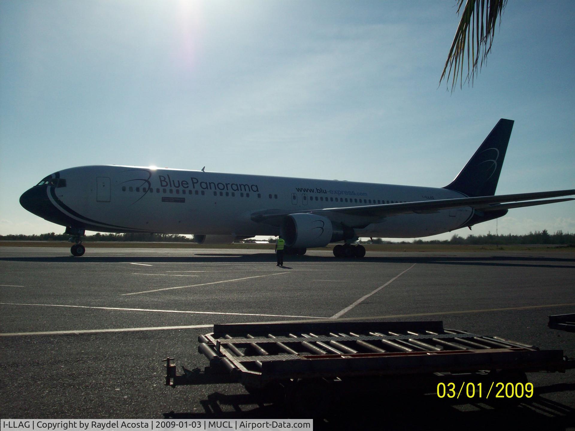 I-LLAG, 1991 Boeing 767-330/ER C/N 25137, MUCL (2)