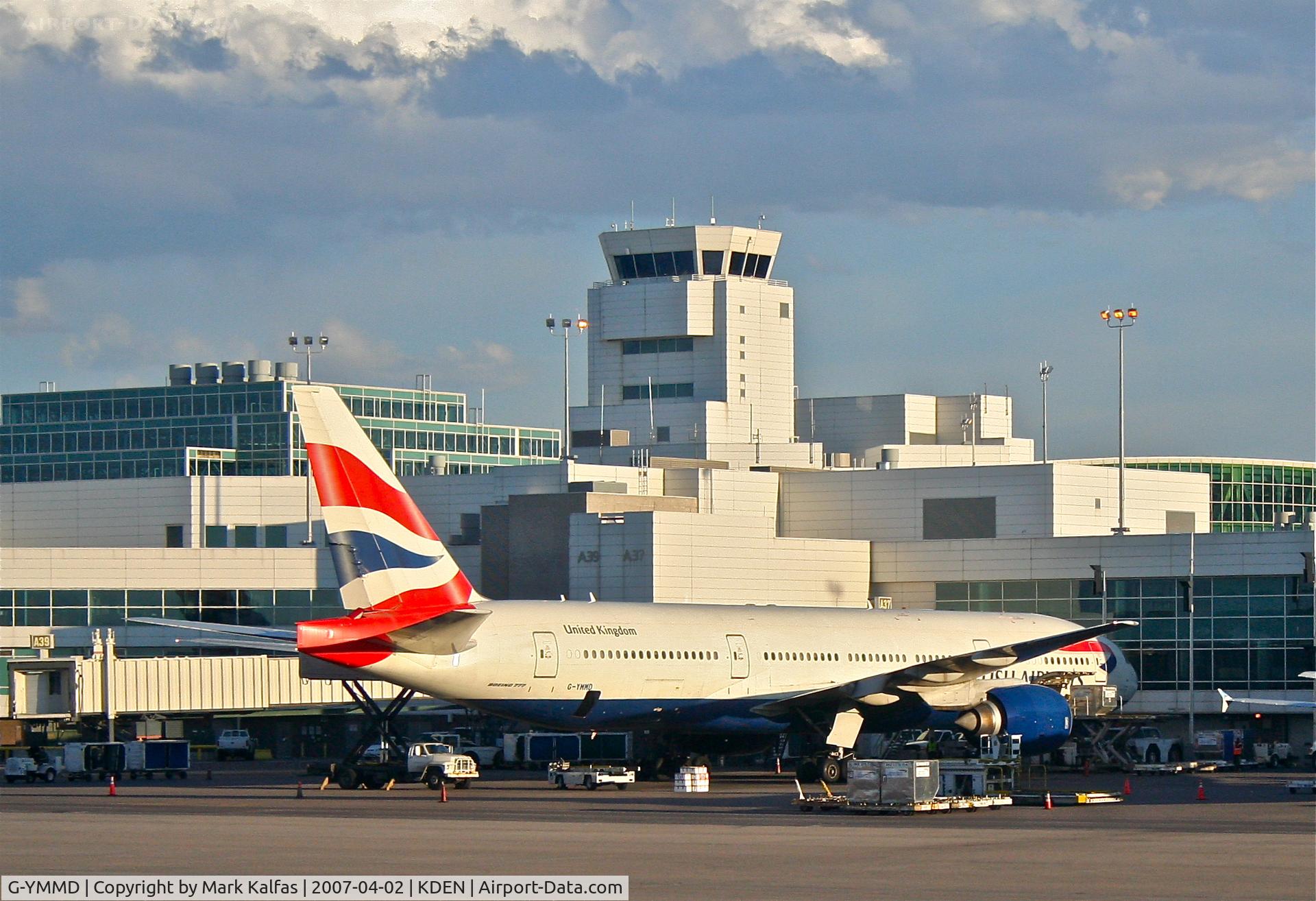 G-YMMD, 2000 Boeing 777-236 C/N 30305, British Airways Boeing 777-236, gate A37 KDEN.