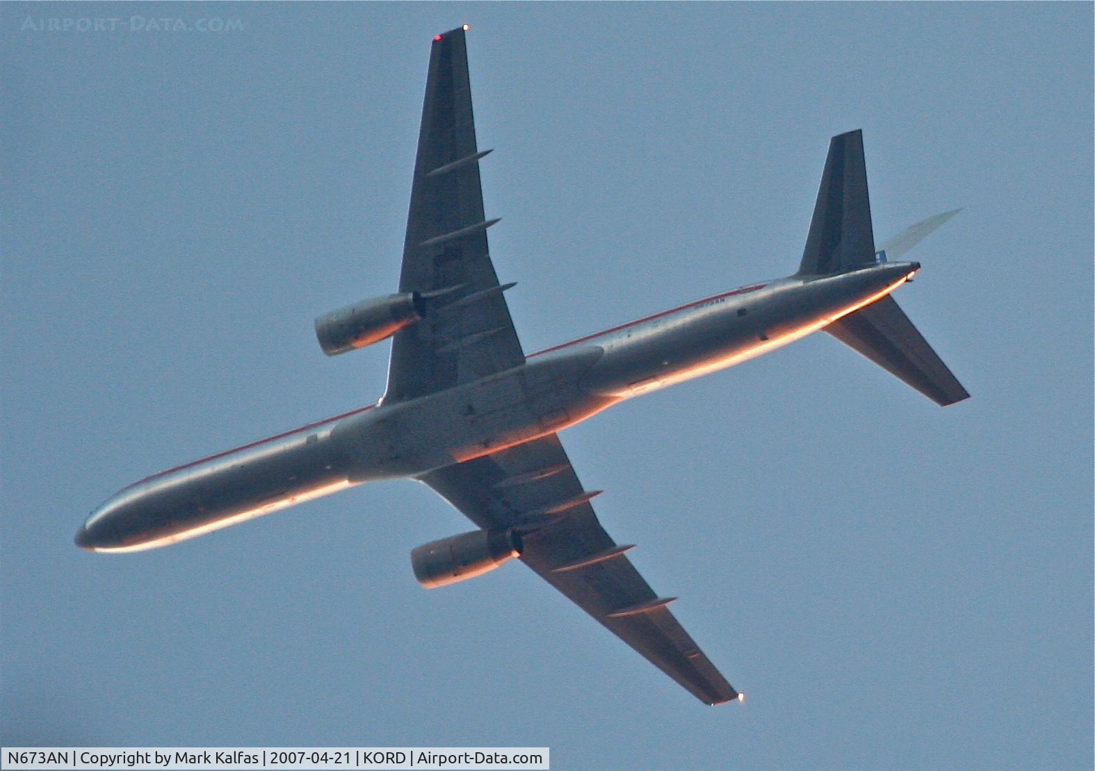 N673AN, 1998 Boeing 757-223 C/N 29423, American Airlines Boeing 757-223, N673AN on the 22R approach KORD.