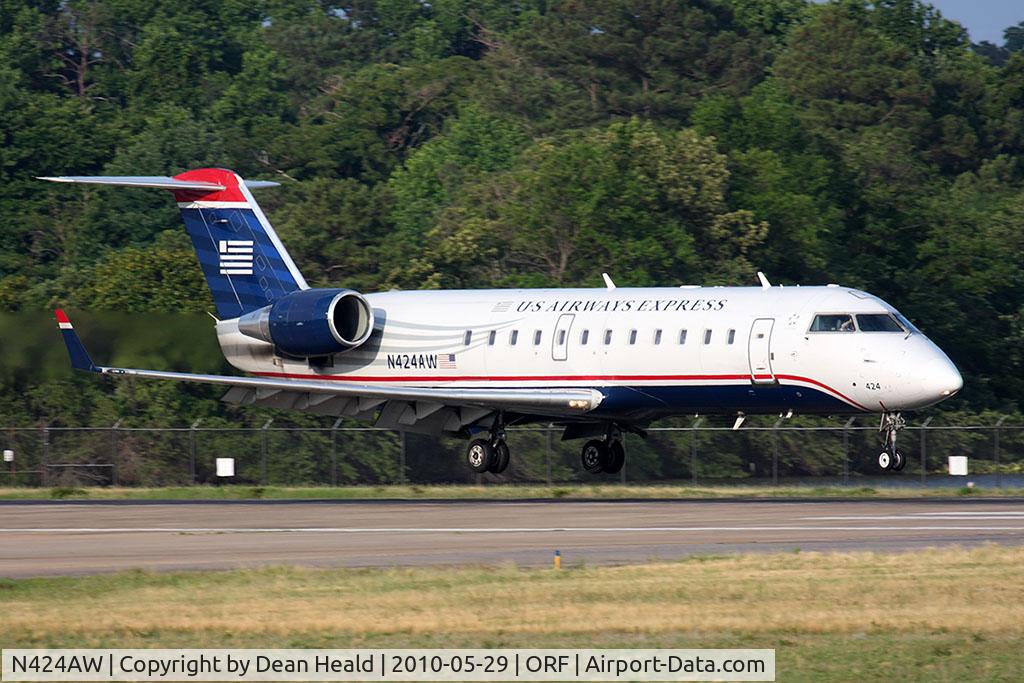N424AW, 2002 Bombardier CRJ-200LR (CL-600-2B19) C/N 7656, US Airways Express (Air Wisconsin) N424AW landing RWY 23.