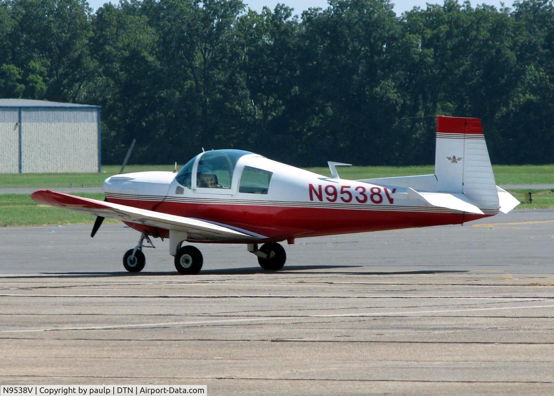 N9538V, 1970 Mooney M10 Cadet C/N 700028, At Shreveport's Downtown Airport.