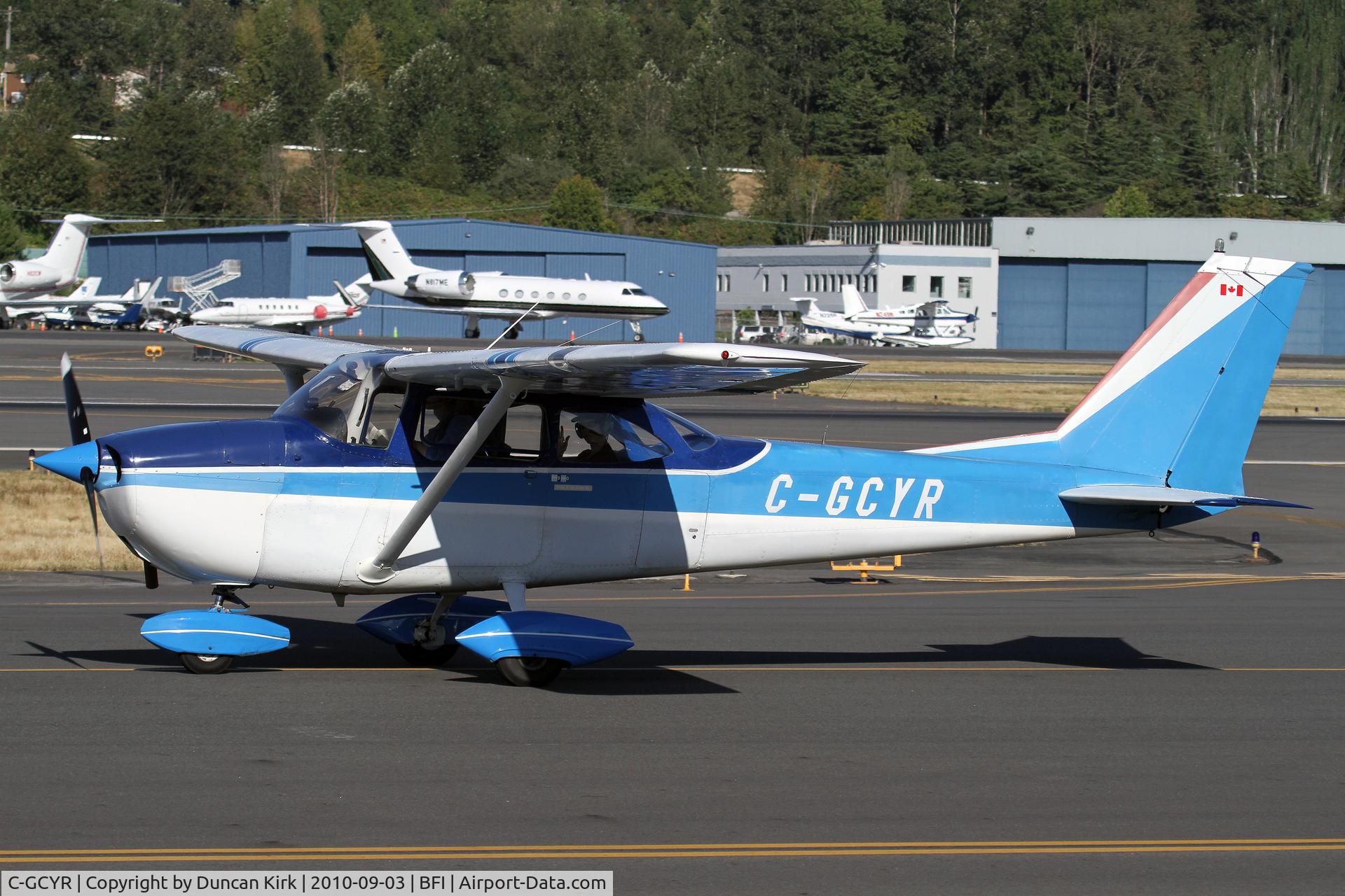 C-GCYR, 1968 Cessna 172I C/N 17257087, Taxiing out after visiting the flight museum