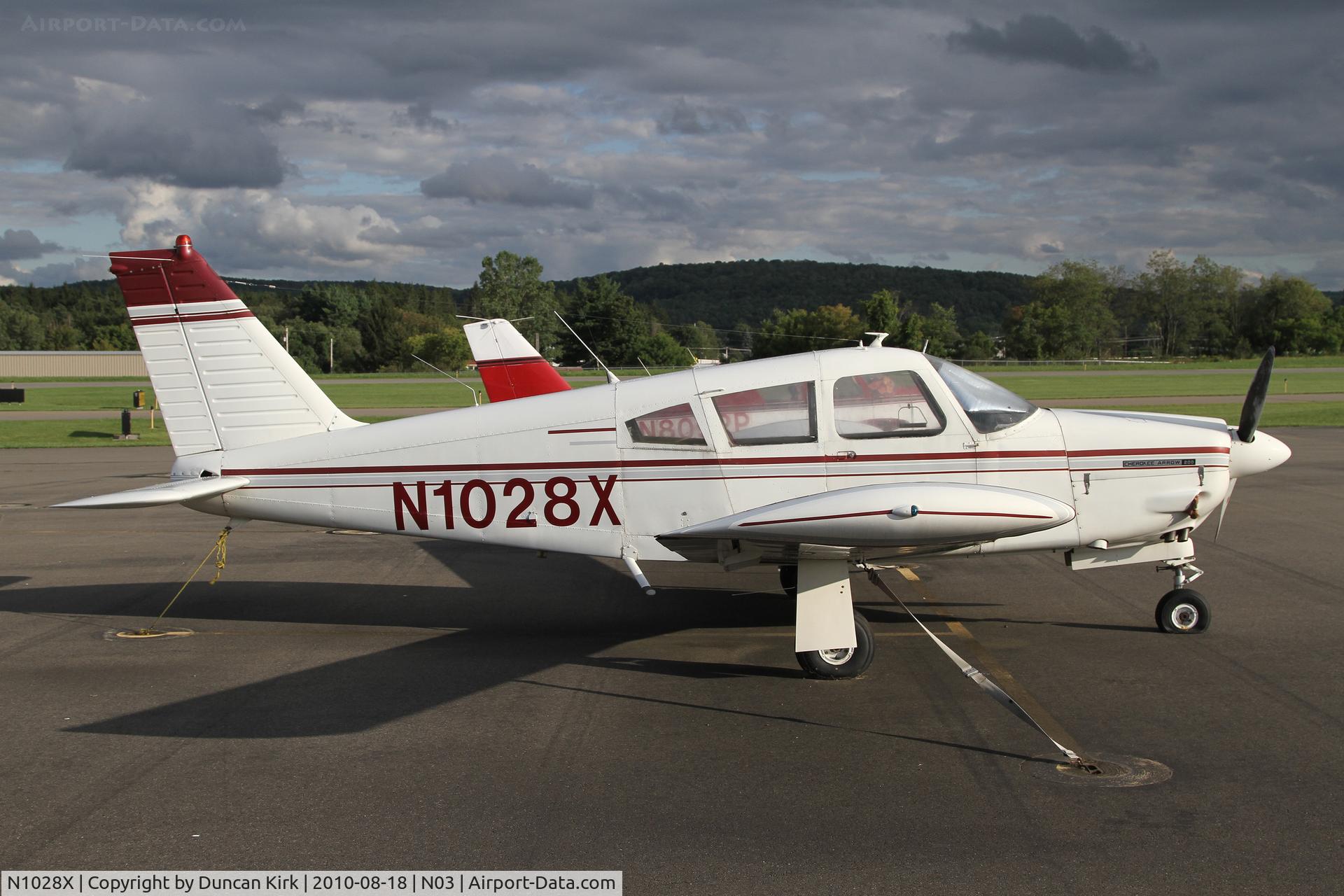 N1028X, Piper PA-28R-200 Cherokee Arrow C/N 0001, Looks like a Cherokee Arrow to me!