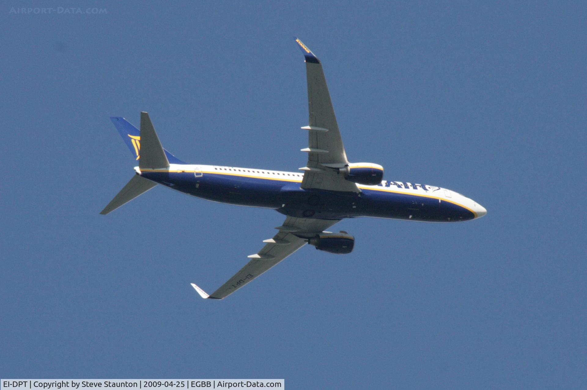 EI-DPT, 2007 Boeing 737-8AS C/N 35550, Taken on the approach to Birmingham Airport April 2009