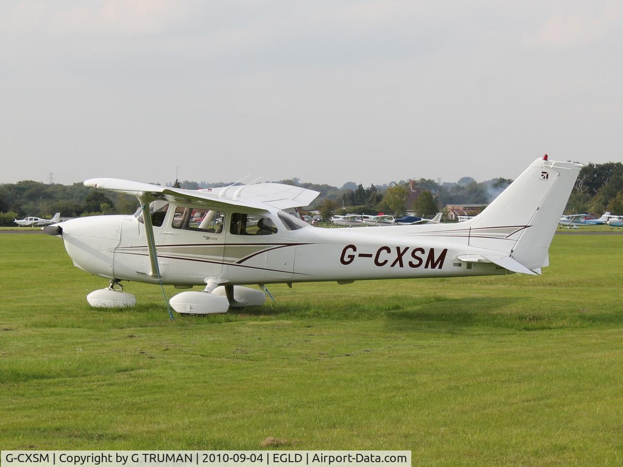 G-CXSM, 1998 Cessna 172R Skyhawk C/N 17280320, Parked at Denham