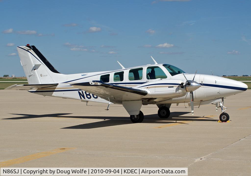 N86SJ, 1975 Beech 58 Baron C/N TH-656, 1975 Beech a few minutes before take off.  I accidentally posted another photo under this registration that is obviously not correct.  This is the correct photo.