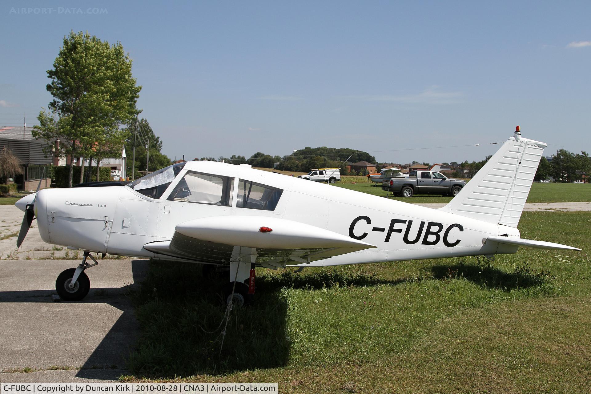 C-FUBC, 1966 Piper PA-28-140 C/N 28-21375, Barrie/Springwater is an airfield and golf driving range!