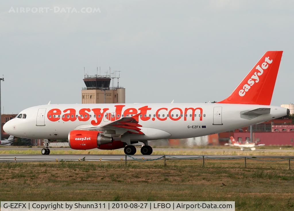 G-EZFX, 2010 Airbus A319-111 C/N 4385, Lining up rwy 32R for departure...