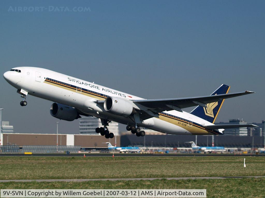 9V-SVN, 2003 Boeing 777-212/ER C/N 30873, Take off the Kaagbaan
