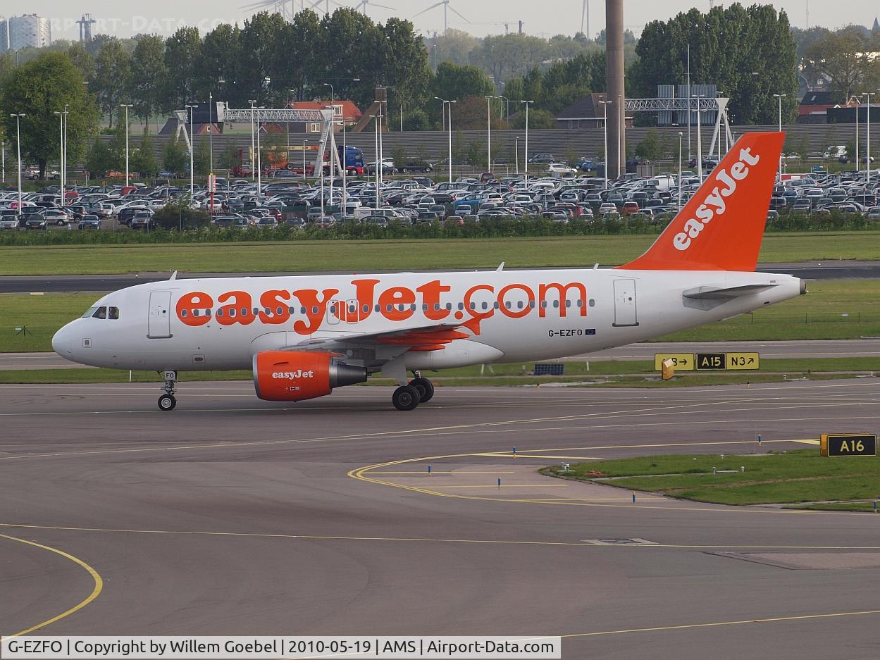 G-EZFO, 2009 Airbus A319-111 C/N 4080, Landing on Schiphol