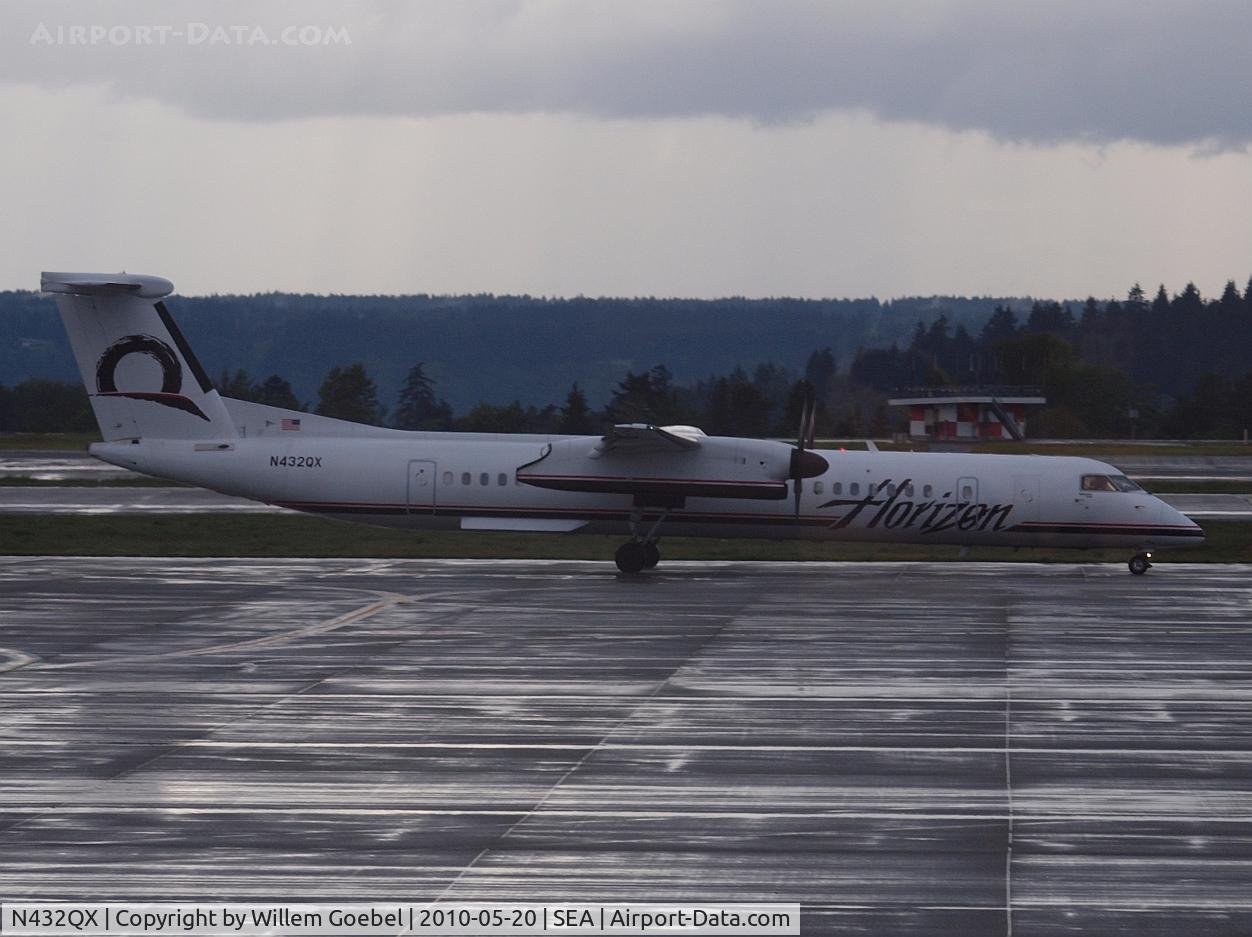 N432QX, 2007 De Havilland Canada DHC-8-402Q Dash 8 Dash 8 C/N 4166, Arrival on Seattle