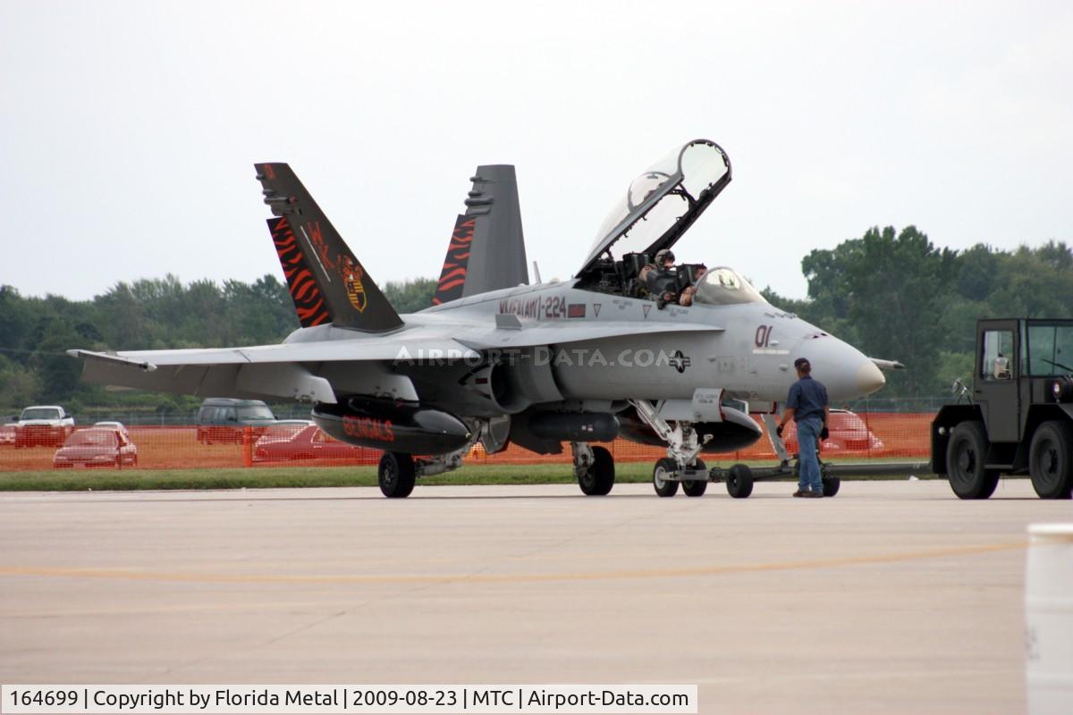 164699, McDonnell Douglas F/A-18D Hornet C/N 1266, F/A-18D
