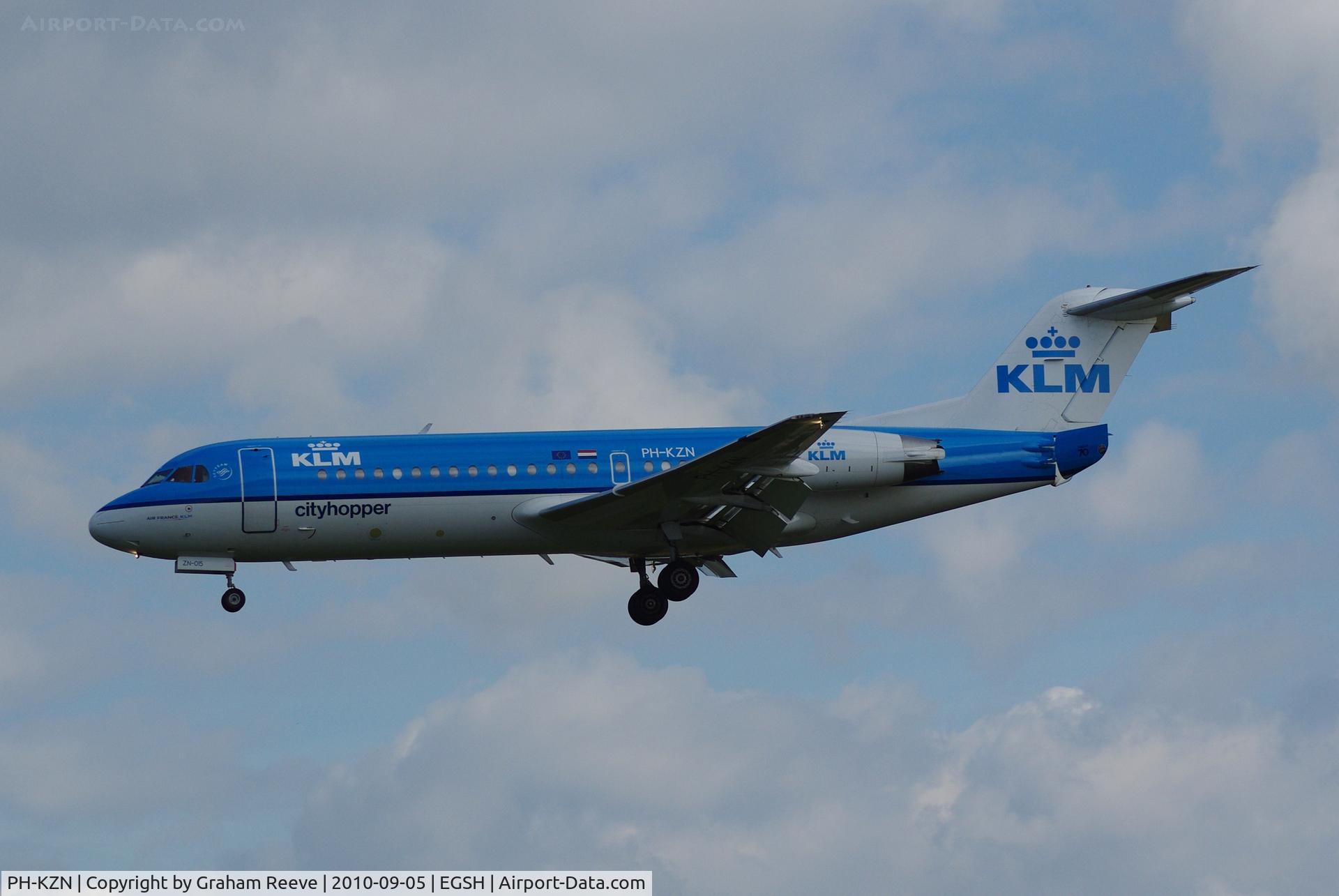 PH-KZN, 1995 Fokker 70 (F-28-0070) C/N 11553, Landing with air brakes deployed.