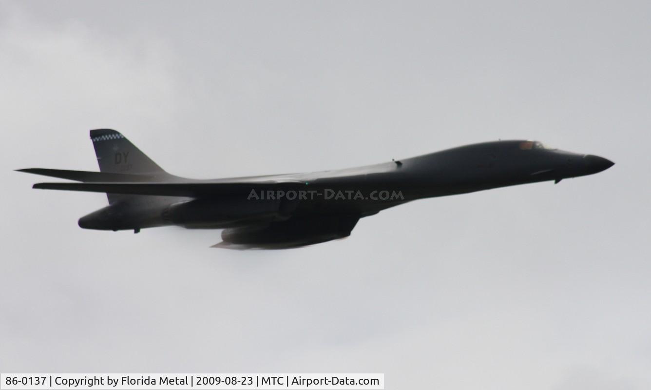 86-0137, Rockwell B-1B Lancer C/N 97, B-1B