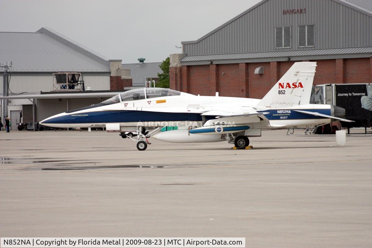 N852NA, McDonnell Douglas F/A-18B Hornet C/N 161217, NASA F-18
