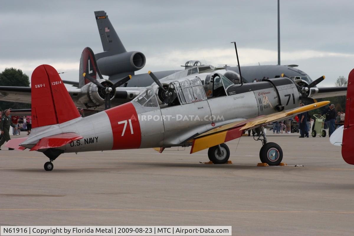 N61916, 1942 Vultee SNV-1 (BT-13A) Valiant C/N 7041, SNV-1