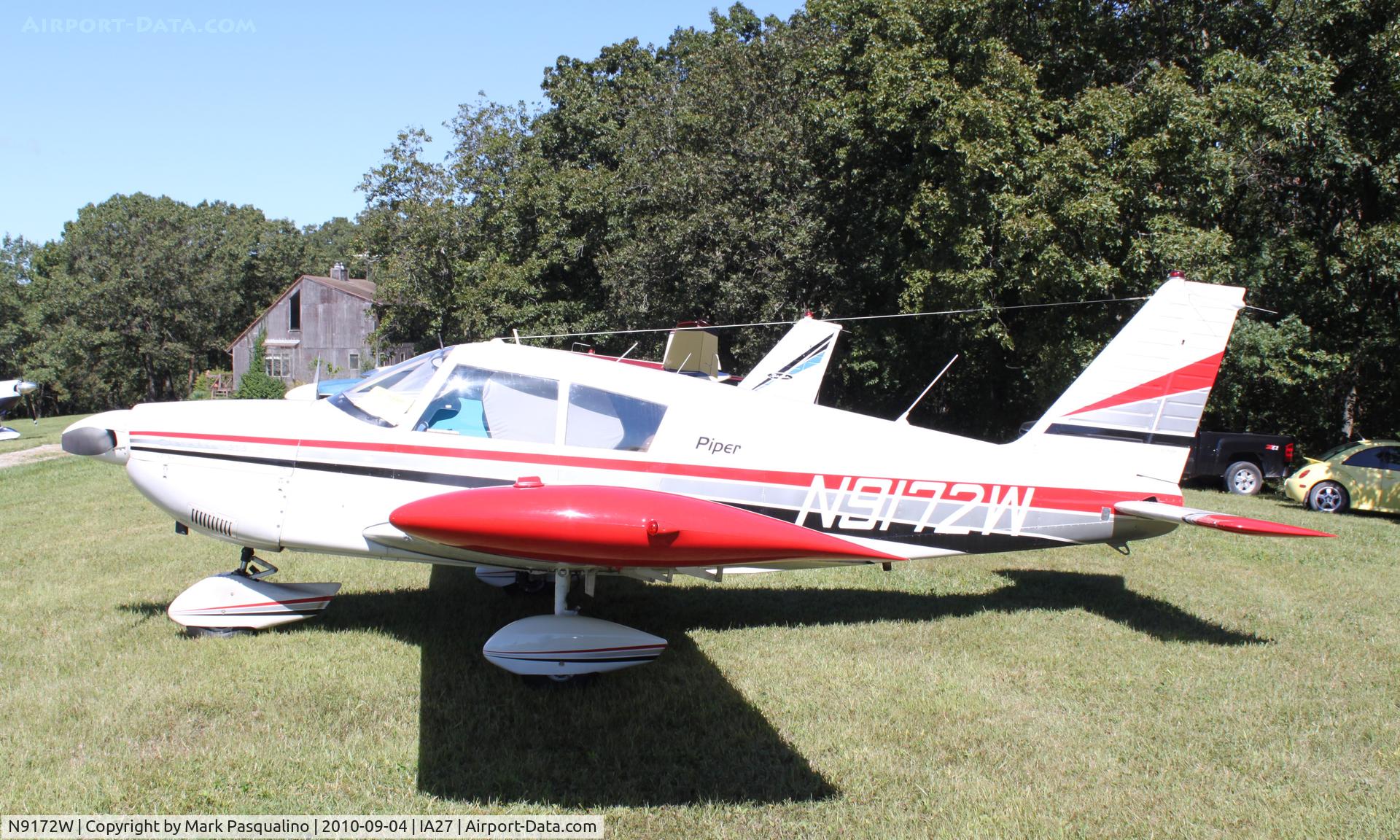N9172W, 1966 Piper PA-28-235 C/N 28-10827, Piper PA-28-235