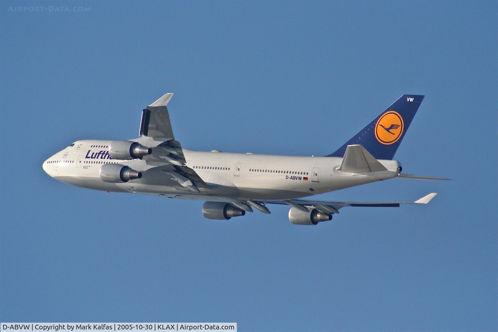 D-ABVW, 1999 Boeing 747-430 C/N 29493, Lufthansa Boeing 747-430, D-ABVW departing 25R KLAX.