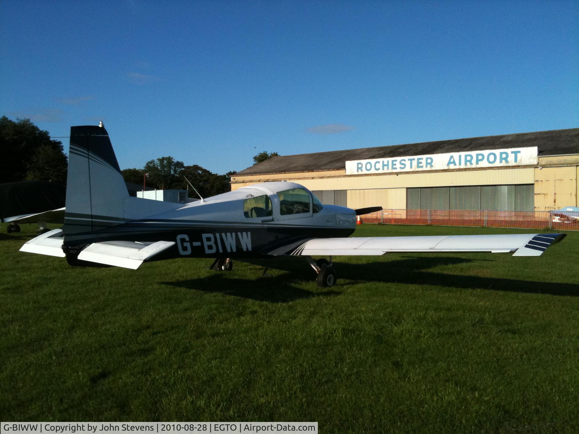 G-BIWW, 1972 American Aviation AA-5 Traveler C/N AA5-0263, G-BIWW at Rochester Airport