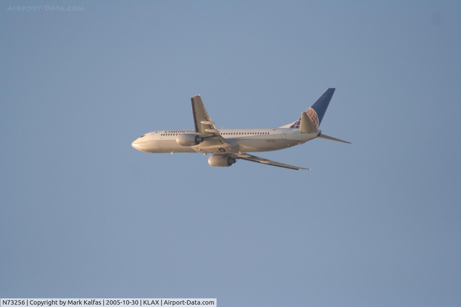 N73256, 2000 Boeing 737-824 C/N 30611, Continental Airlines Boeing 737-824, 25R departure KLAX.