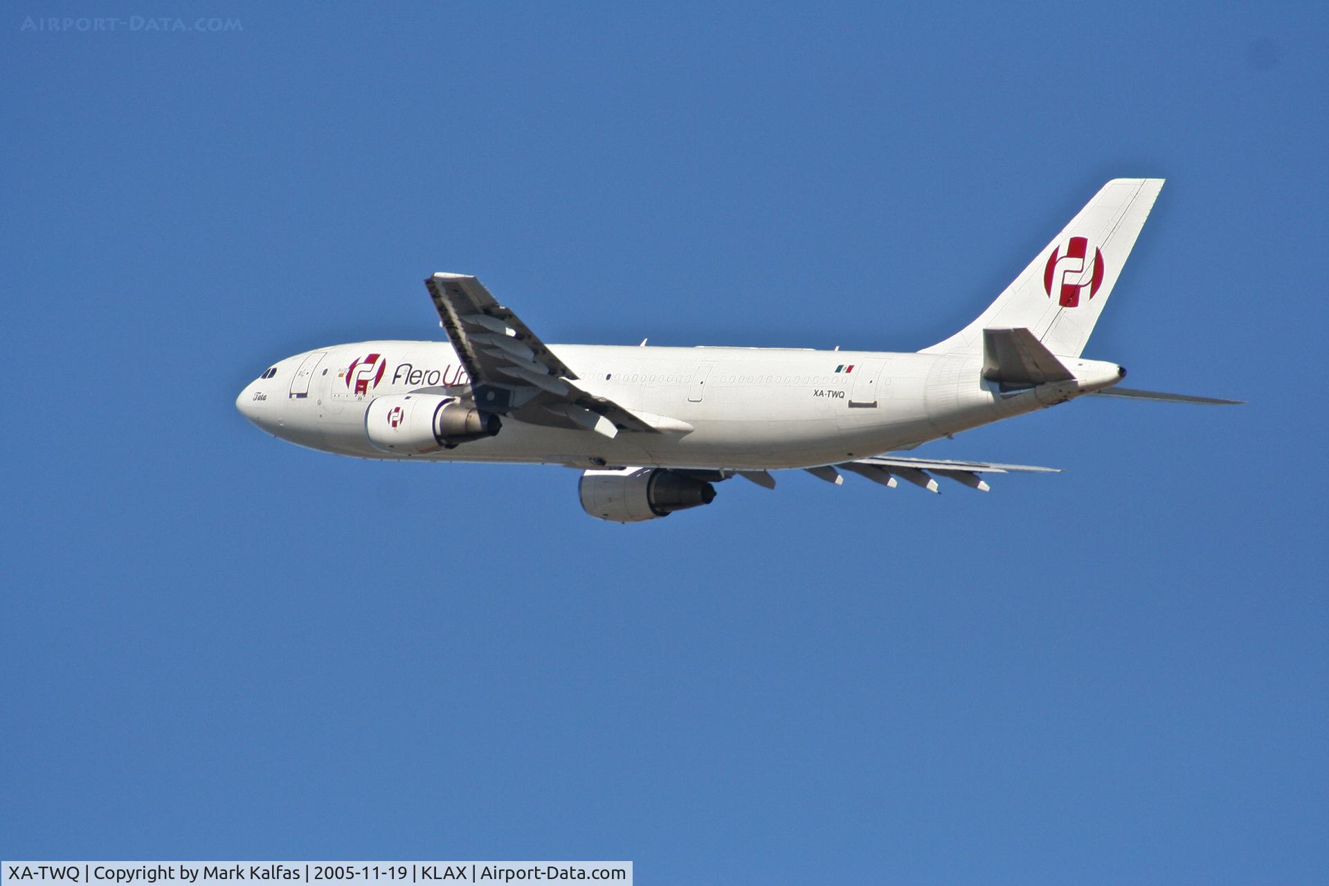 XA-TWQ, Airbus A300B4-203(F) C/N 045, Aero Union Airbus A300B4-203, XA-TWQ departing 25L KLAX.