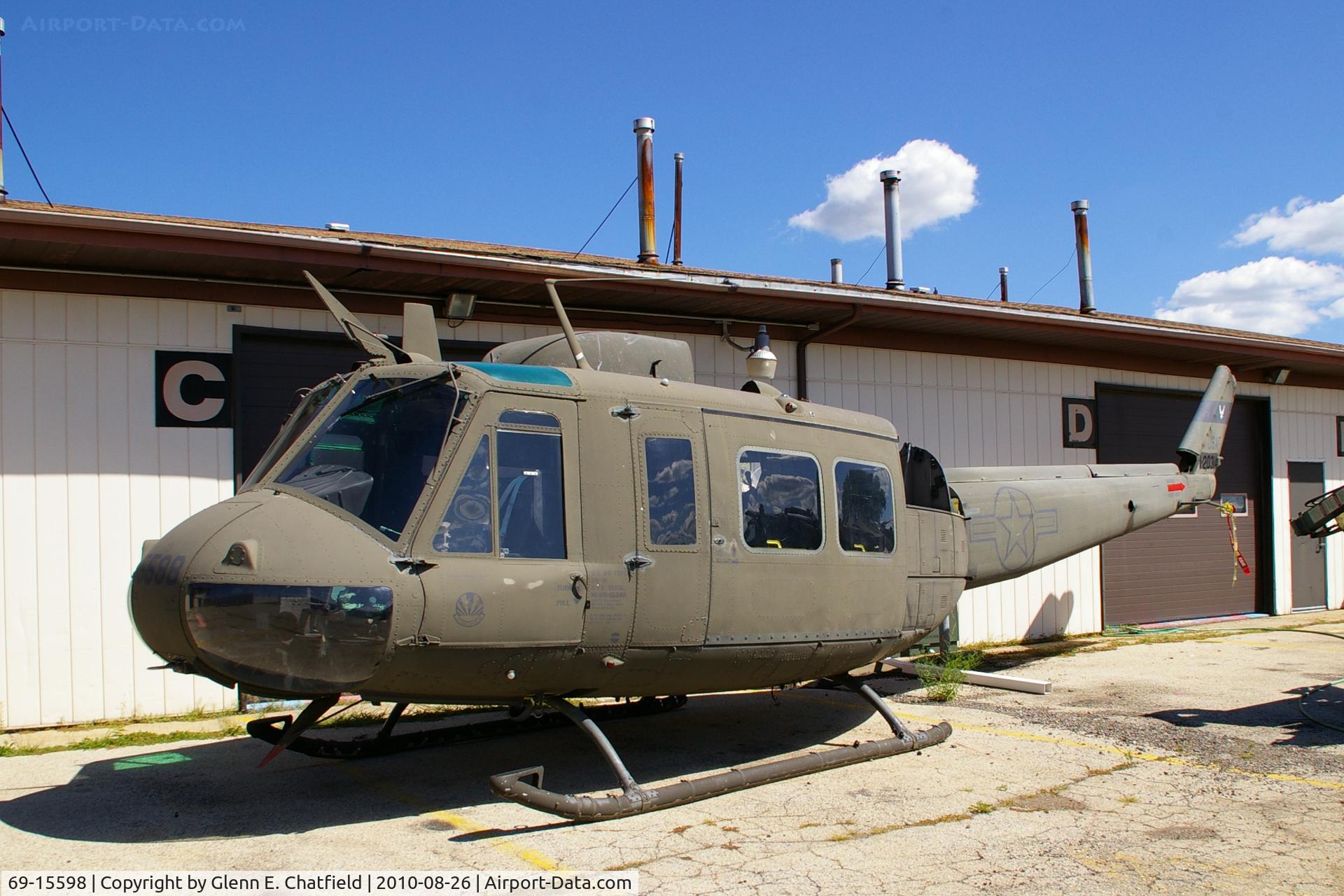 69-15598, 1969 Bell UH-1H Iroquois C/N 11886, At the Russell Military Museum