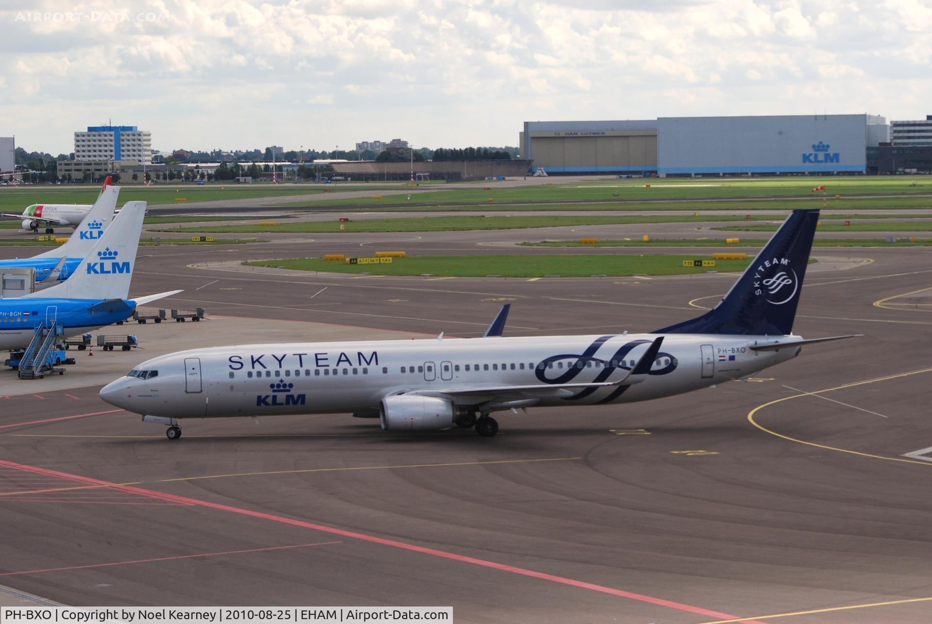 PH-BXO, 2001 Boeing 737-9K2 C/N 29599, KLM - SKYTEAM