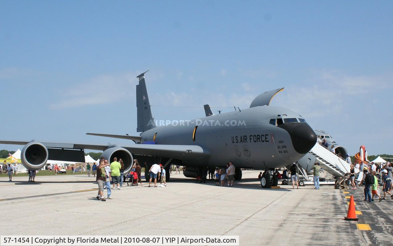 57-1454, 1957 Boeing KC-135R Stratotanker C/N 17525, KC-135