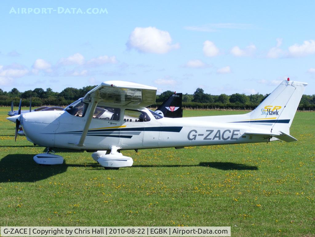 G-ZACE, 2001 Cessna 172S C/N 172S8808, at the Sywell Airshow