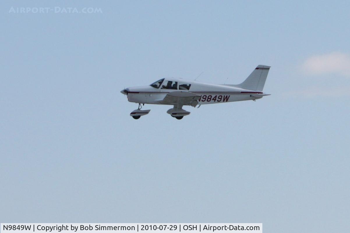 N9849W, 1967 Piper PA-28-140 C/N 28-23361, Arriving at Airventure 2010 - Oshkosh, Wisconsin