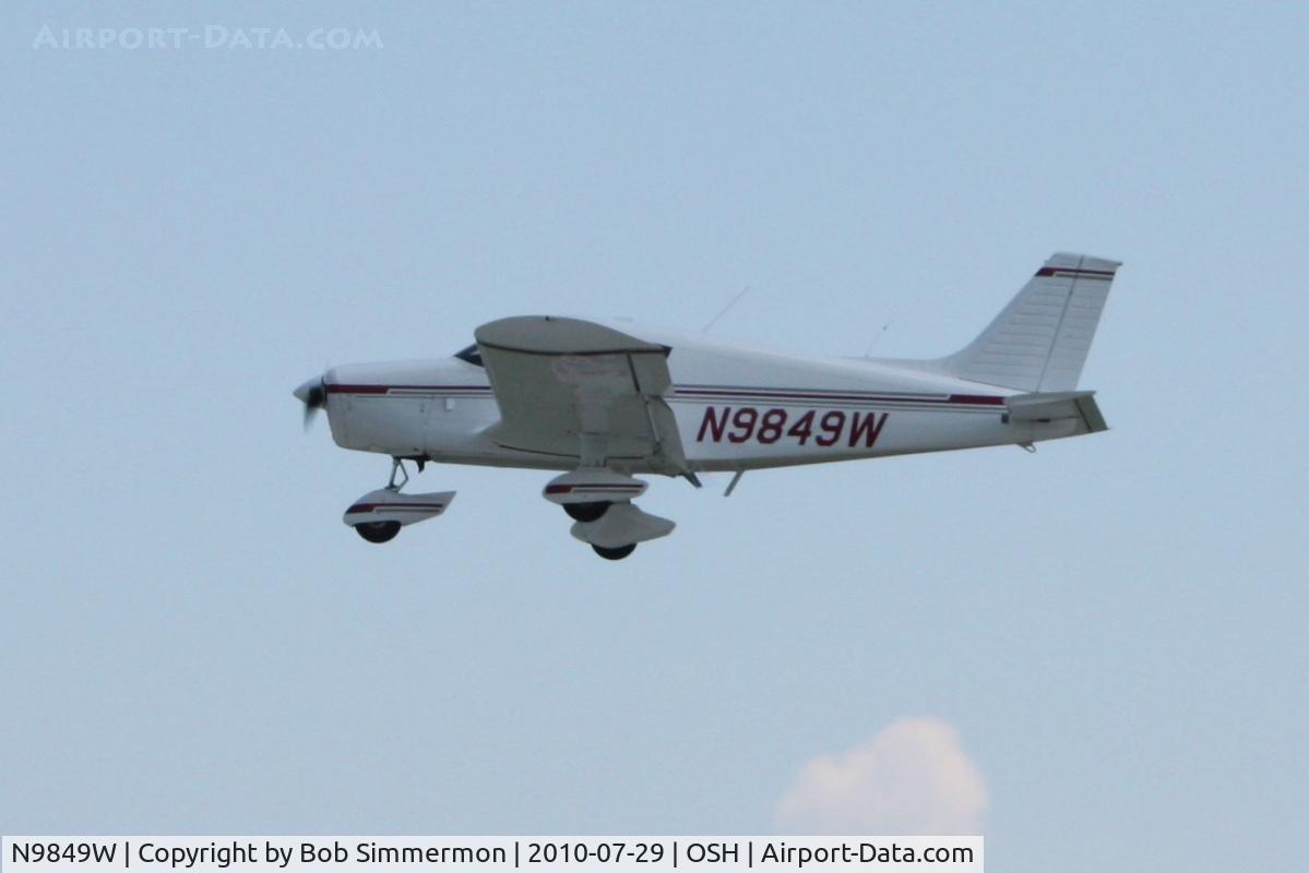 N9849W, 1967 Piper PA-28-140 C/N 28-23361, Arriving at Airventure 2010 - Oshkosh, Wisconsin
