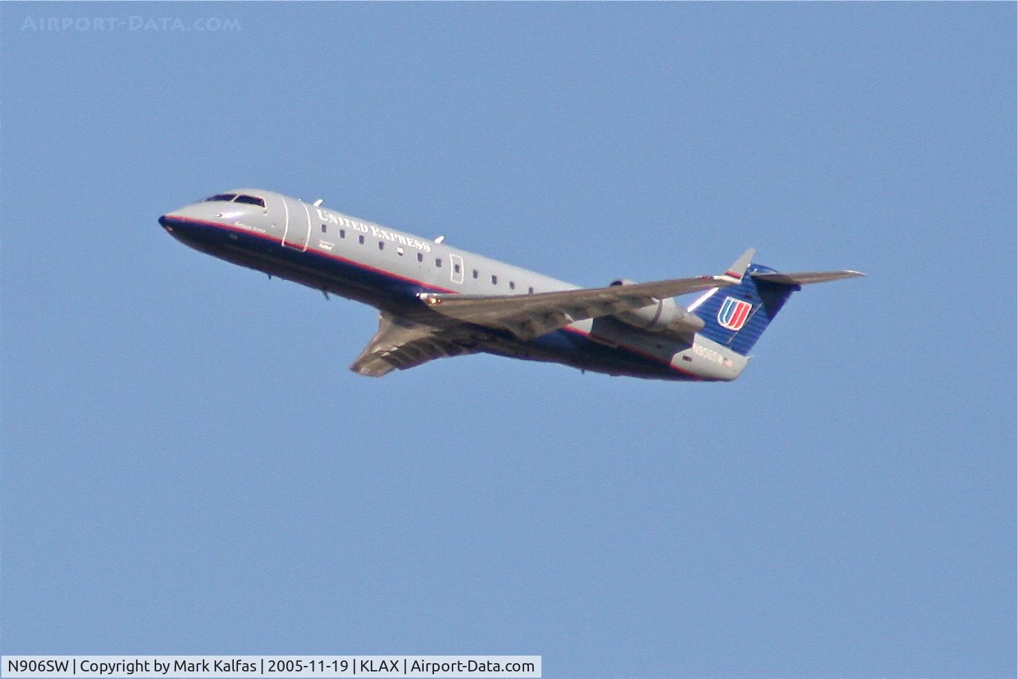 N906SW, 2001 Bombardier CRJ-200LR (CL-600-2B19) C/N 7510, SkyWest Bombardier CL-600-2B19, N609SW 25R departure KLAX.