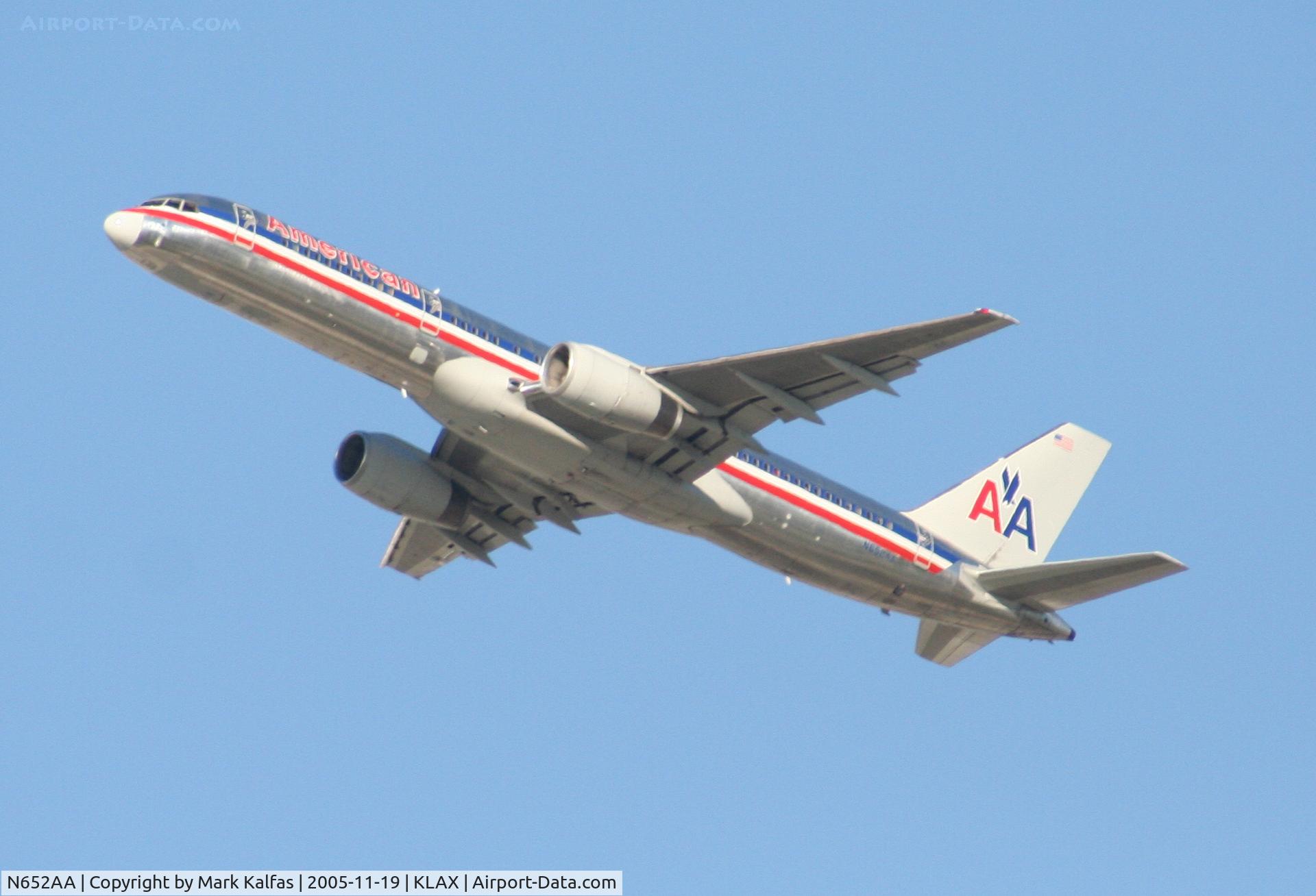 N652AA, 1991 Boeing 757-223 C/N 24610, American Airlines Boeing 757-223, N652AA 25R departure KLAX.
