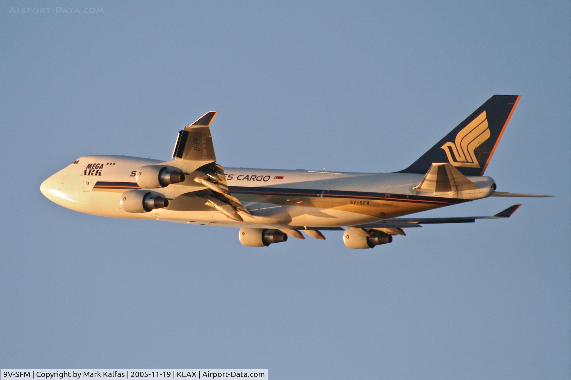 9V-SFM, 2003 Boeing 747-412F/SCD C/N 32898, Singapore Air Cargo Boeing 747-412F, 9V-SFM 25R departure KLAX.