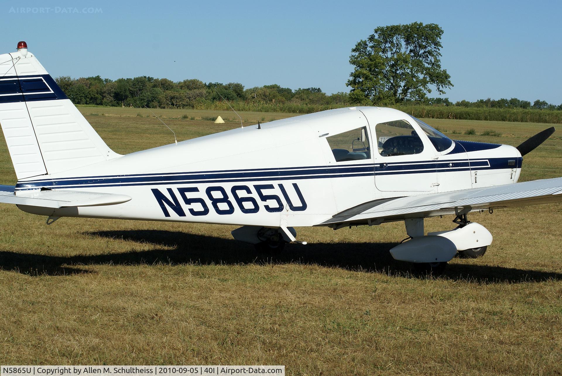 N5865U, 1970 Piper PA-28-140 C/N 28-26697, 1970 Piper PA-28-140
