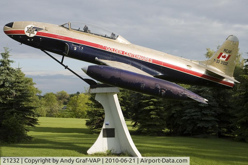 21232, Canadair CT-133 Silver Star 3 C/N T33-232, Canada - Air Force Canadair T-33