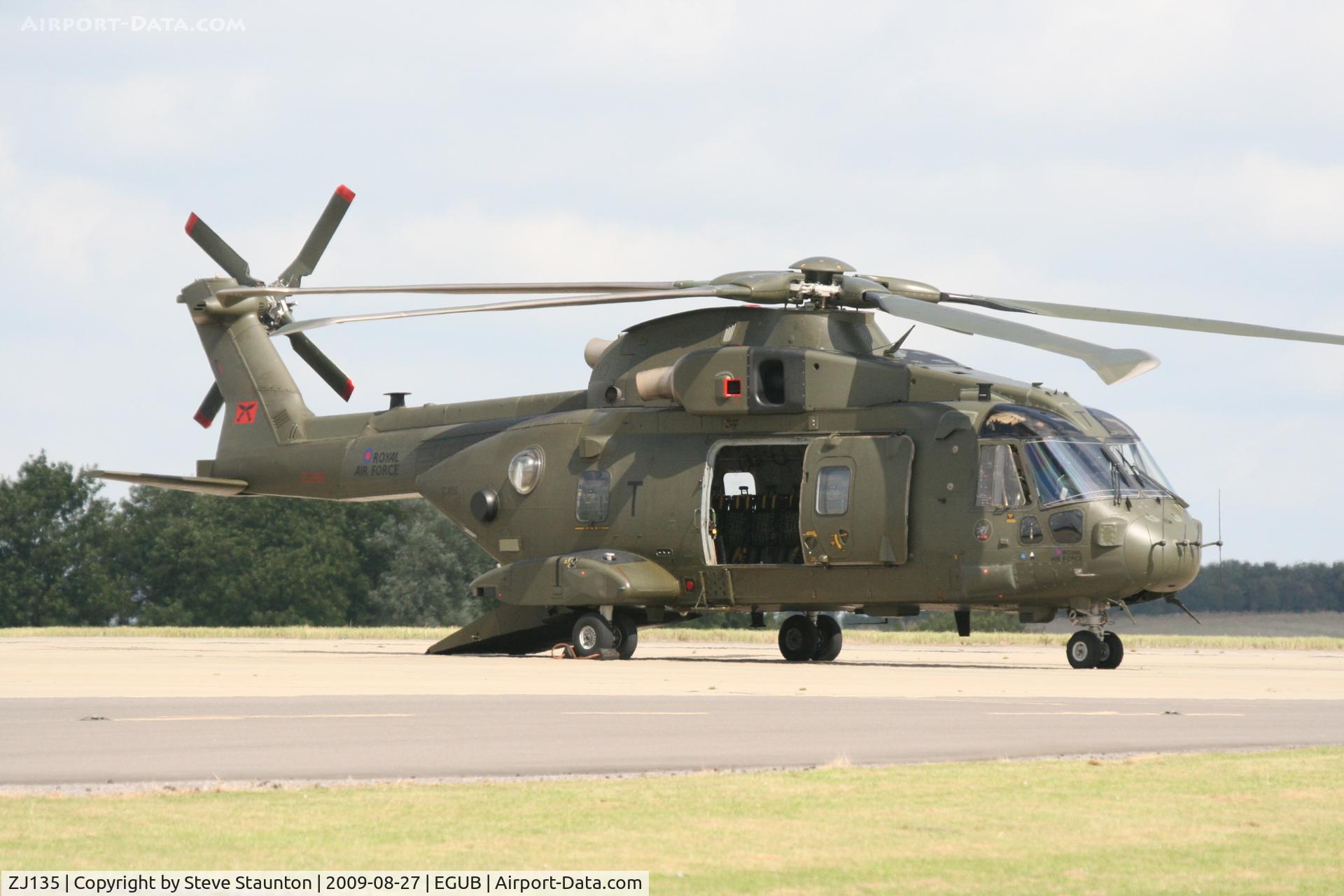 ZJ135, Westland Merlin HC.3 C/N 50187, Taken at RAF Benson Families Day, August 2009