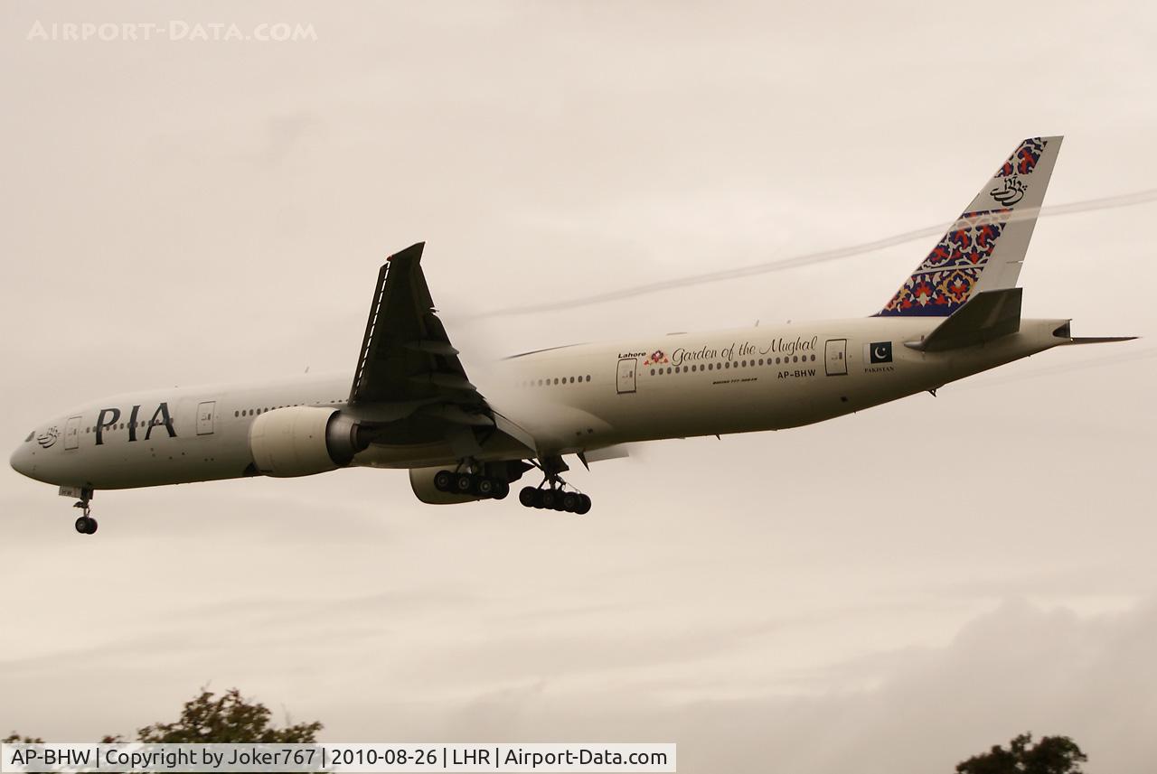 AP-BHW, 2007 Boeing 777-340/ER C/N 33779, Pakistan International Airways